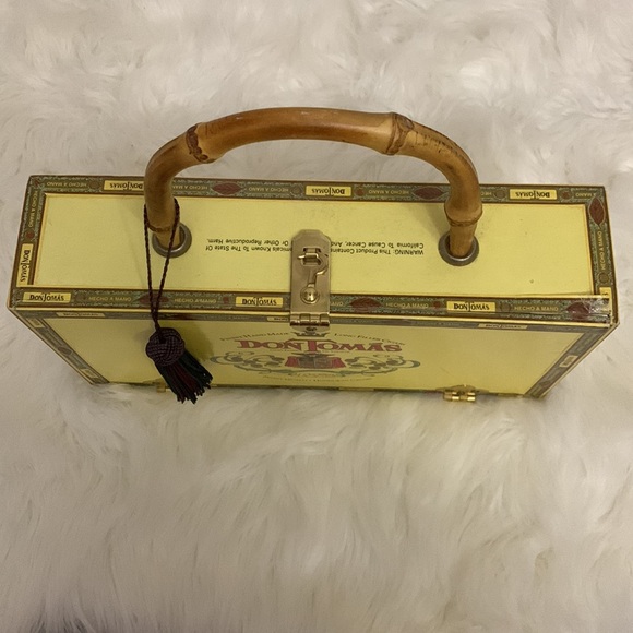 Don Tomas Cigar Box Handbag - Picture 6 of 7